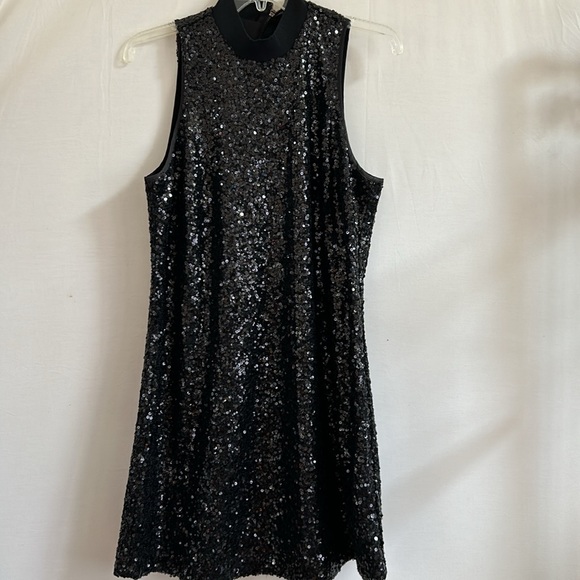 guess black sequin dress GUESS Elodie Sequin Fringe Dress - Green main image 0